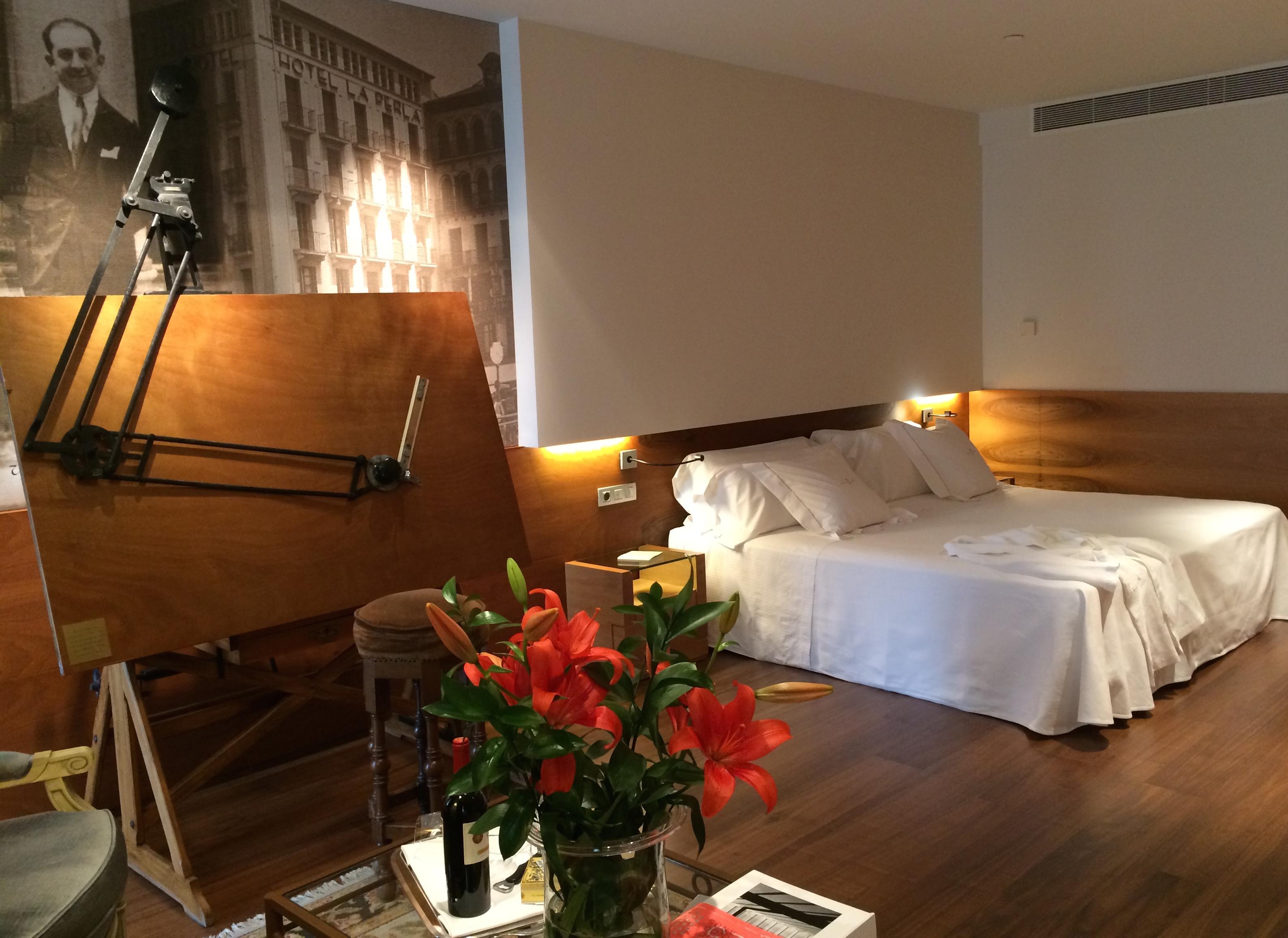 Gran Hotel La Perla Pamplona Esterno foto A room at Hotel Hesperia Madrid