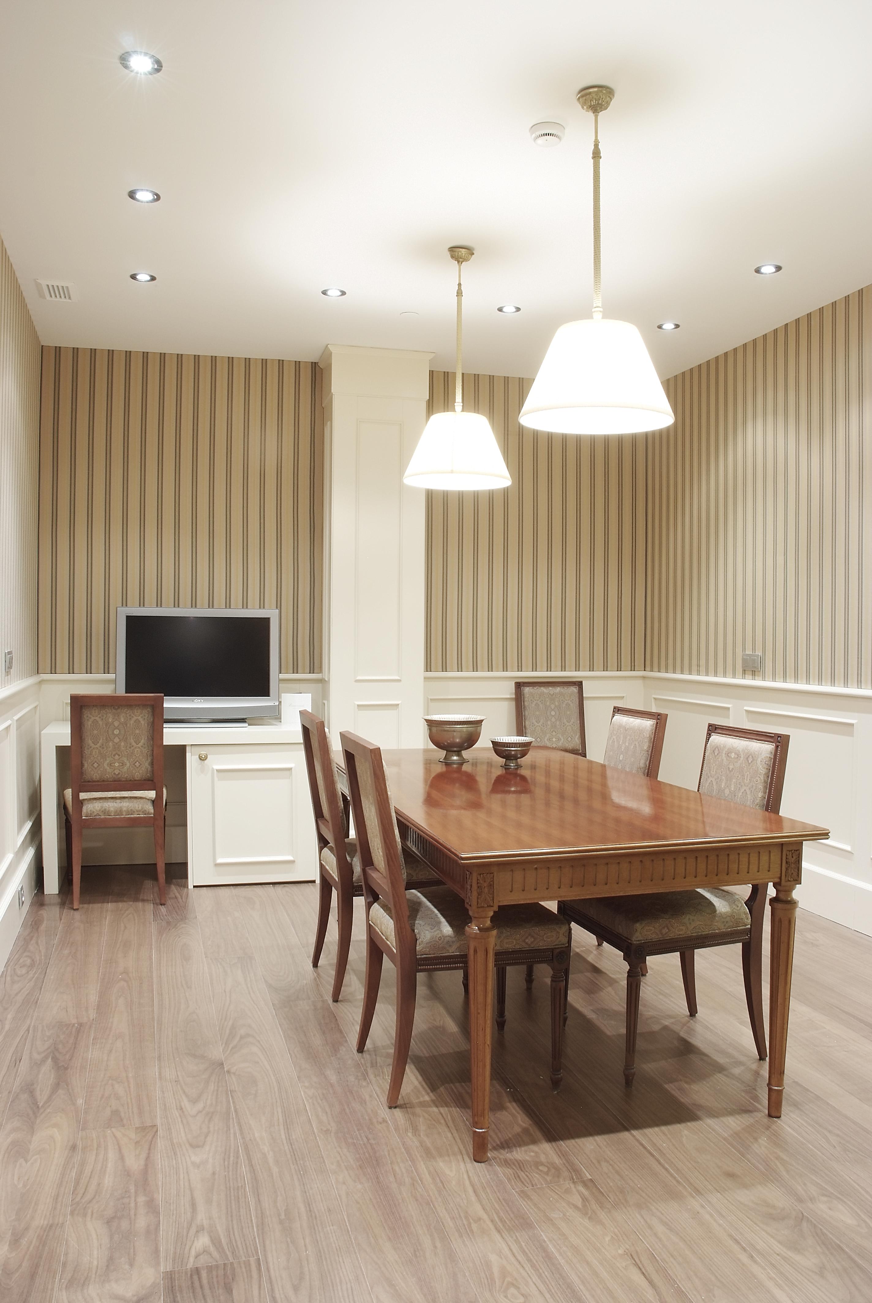 Gran Hotel La Perla Pamplona Esterno foto A meeting room at the National Library of Scotland